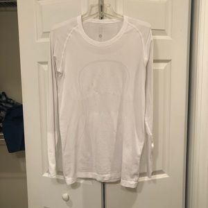 Lulu swiftly tech long sleeve crew